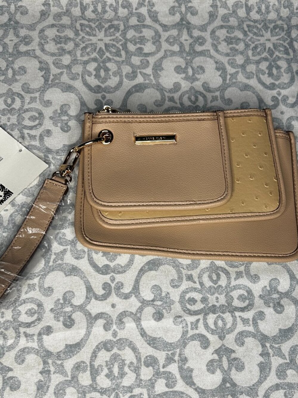 NWT Anne Klein Trio Pouch Wristlet Set in Neutral with Silver Hardware